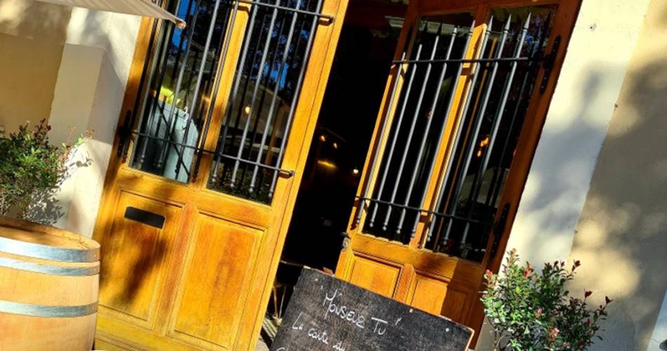 Monsieur TU@Monsieur TU