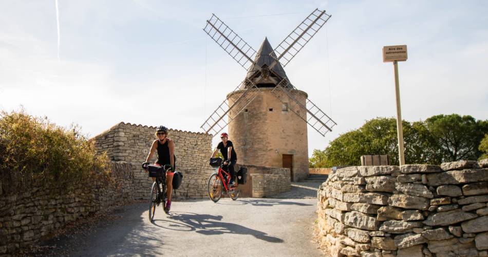 33 - Gordes by bike@C.DEBENATH-VLP