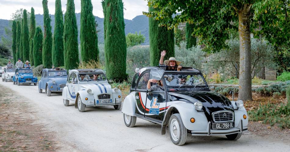 Oh my Deuche, 2cv Vermietung - Balades en Provence@© 2023  Ludovic Grau- Mingot, all rights  reserved.