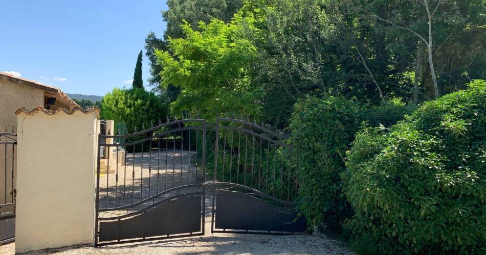 La Bastide Neuve, gîte à Villelaure@La Bastide Neuve