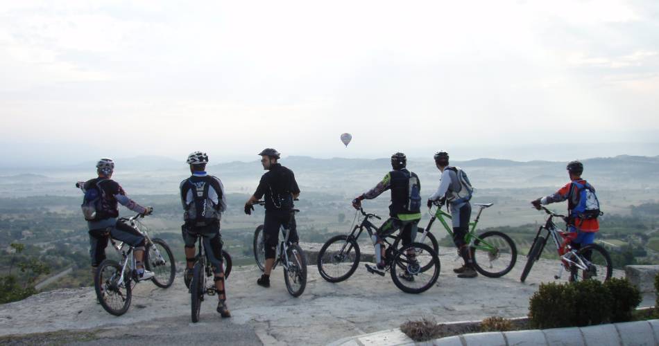 Mountainbikeroute n°46 - Petit Tour de Gordes@Eric Garnier
