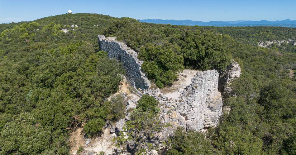 Village troglodytique de Barry@© CC Rhône Lez Provence
