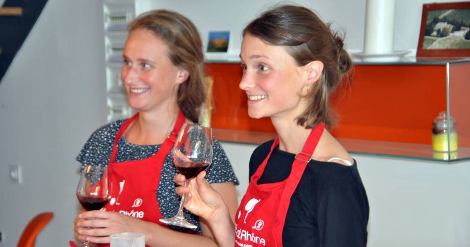 Create your own red wine, Blending wine workshop@Odile COUVERT