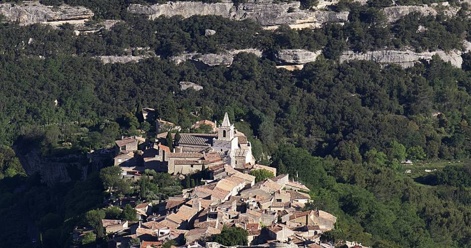 Ontdekkingsvlucht boven de typisch Provençaalse dorpjes aan de voet van de Mont Ventoux@Fly Sorgue Ventoux