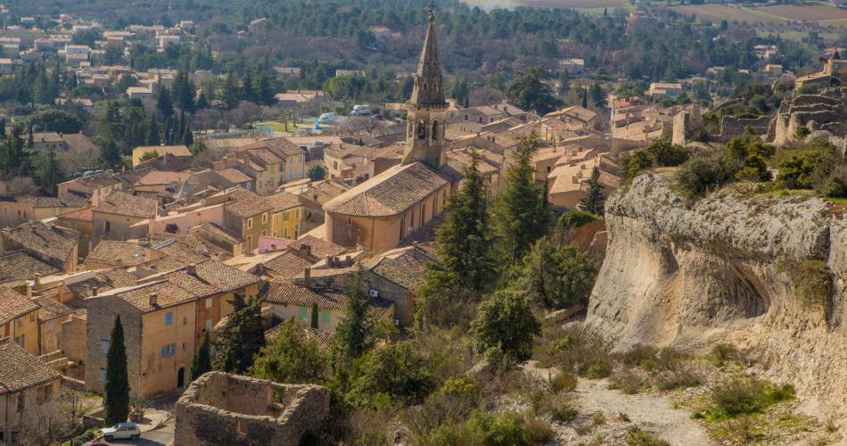 GR® 6 - Entre Alpes provençales et Arcachon - De Viens à Mérindol@Coll. VPA / A. Hocquel