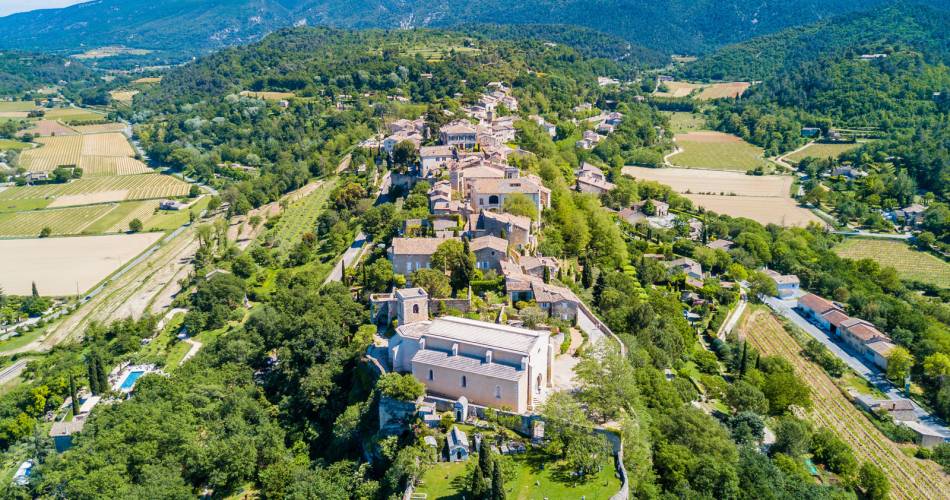 Wandelroute GR® 653D - Van Castellet-en-Luberon naar Cavaillon@Coll. VPA / T. Verneuil