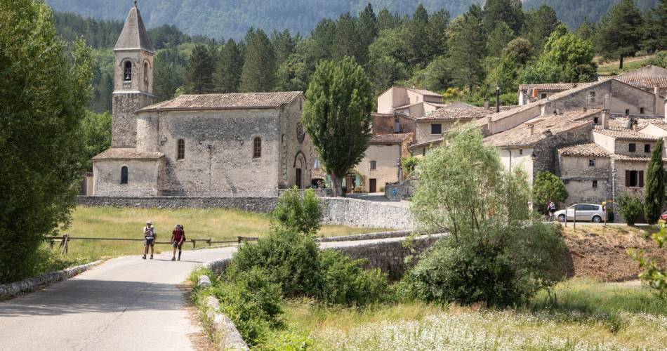GR® 91 - Des Hauts plateaux du Vercors à la Provence - De Savoillans à Fontaine-de-Vaucluse@Coll. VPA / A. Hocquel