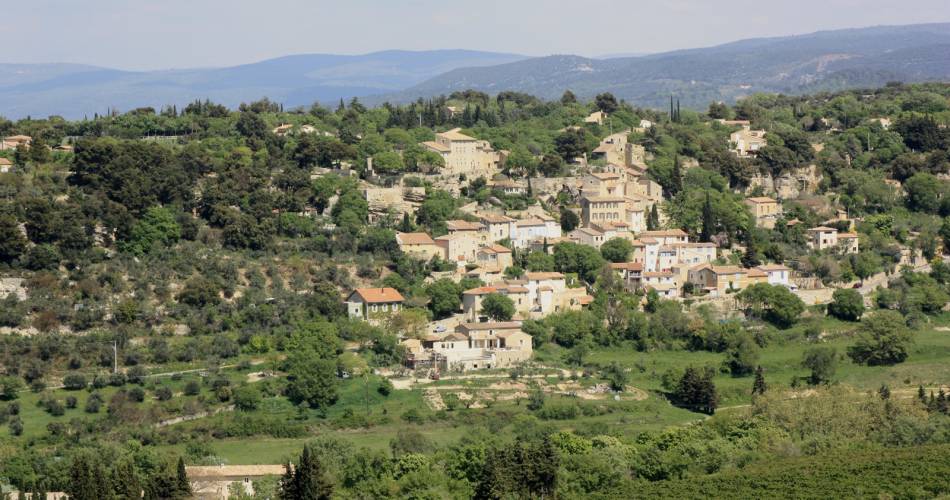 GR® de Pays: Around the Ventoux Massif – Circular hike from La Nesque to the Plague Wall@Coll. VPA / A. Hocquel