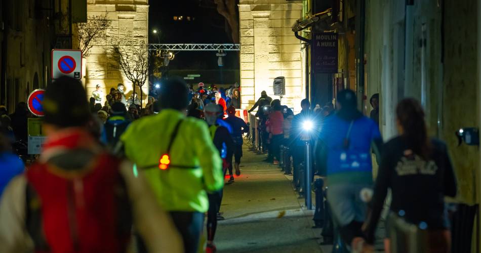 Urban trail de Villeneuve lez Avignon, 5ème édition@©Jeremie Graphik Studio et ©Grégory Verdier