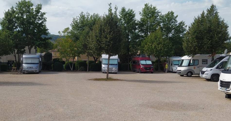 Aire de stationnement camping-cars municipale de Vaison-La-Romaine@Park4night