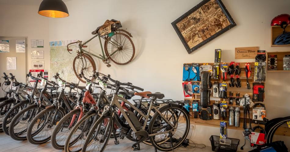 Stations Bee's - Cadenet@Station bees Cadenet