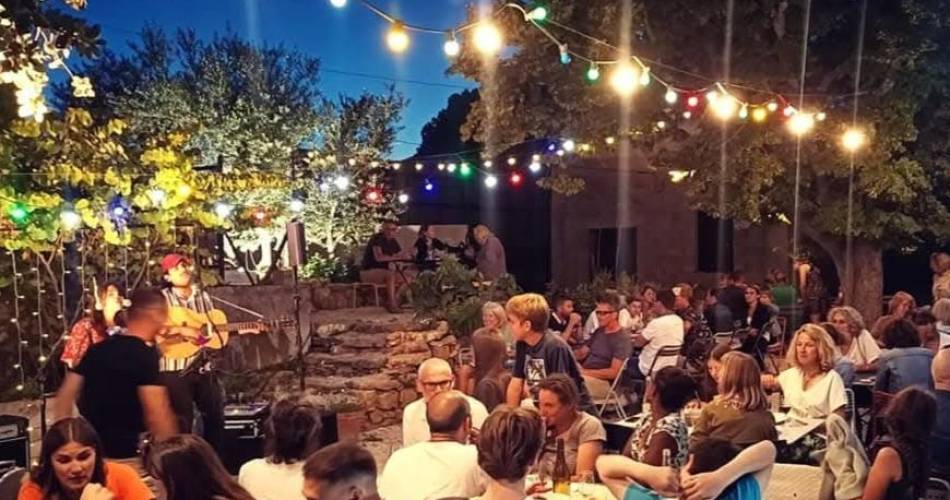Les soirées guinguettes à la Combe au Mas@Thomas Ayoun