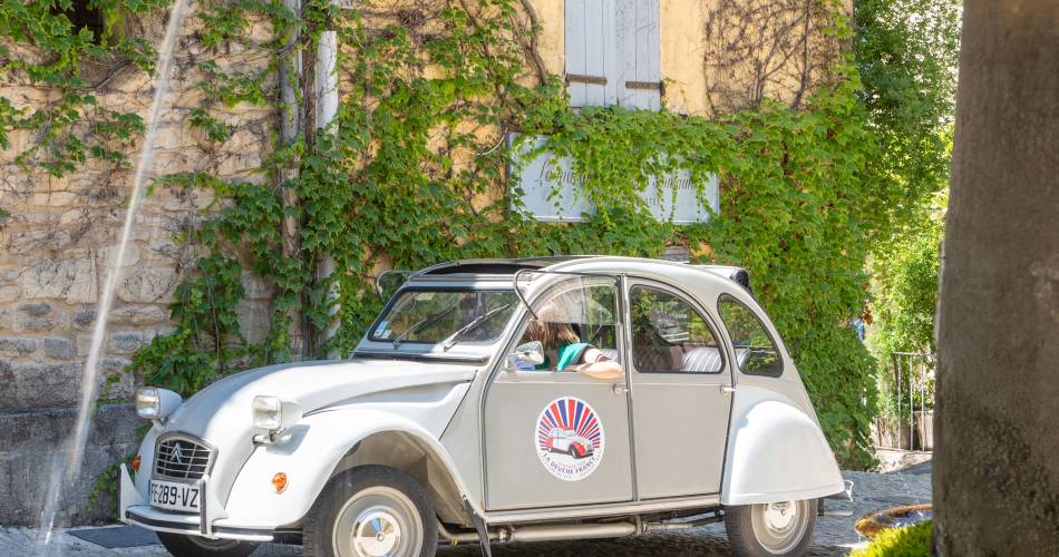 La Deuche France@© paysaptluberon