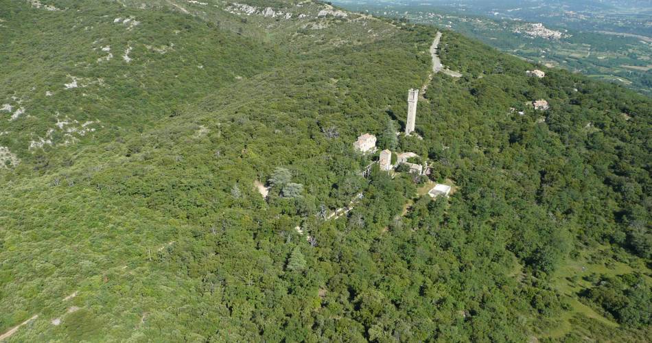 Itinéraire Gravel n°27 - Craux et crêtes du Petit Luberon@Eric Garnier