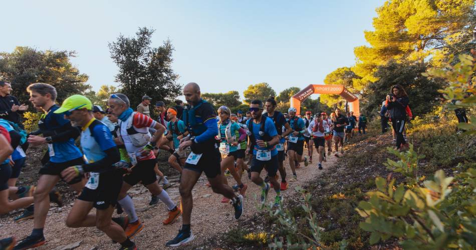 Trail des Monts de Vaucluse@Isle sur la Sorgue Tourisme - Julien Abella,