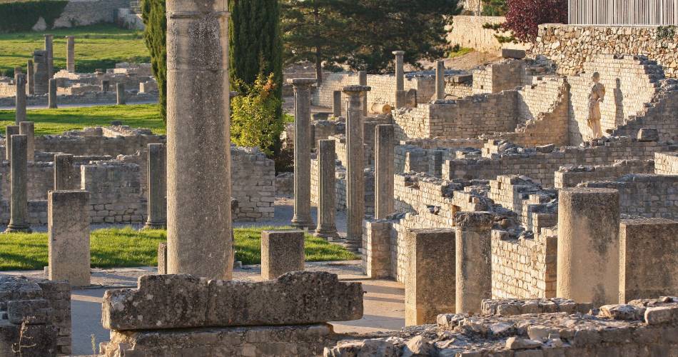 Visites guidées pour découvrir le site antique de Puymin aux vacances d'automne@Ville de Vaison-la-Romaine