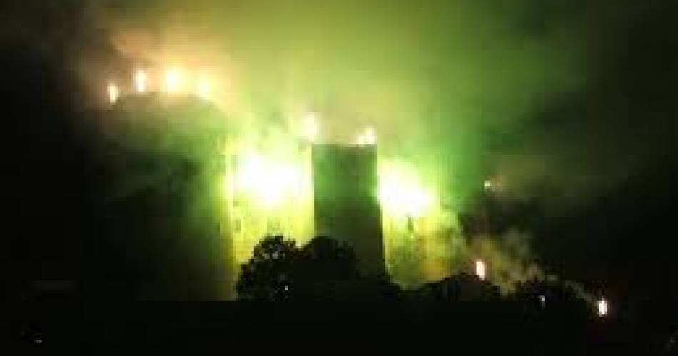 Fire at the Château de la Tour d’Aigues@Embrasement du château