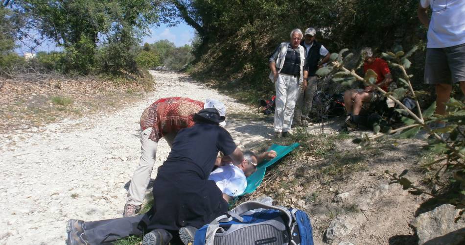 2-Day First-Aid Hike with AVentoux'Rando@Cedric Demangeon