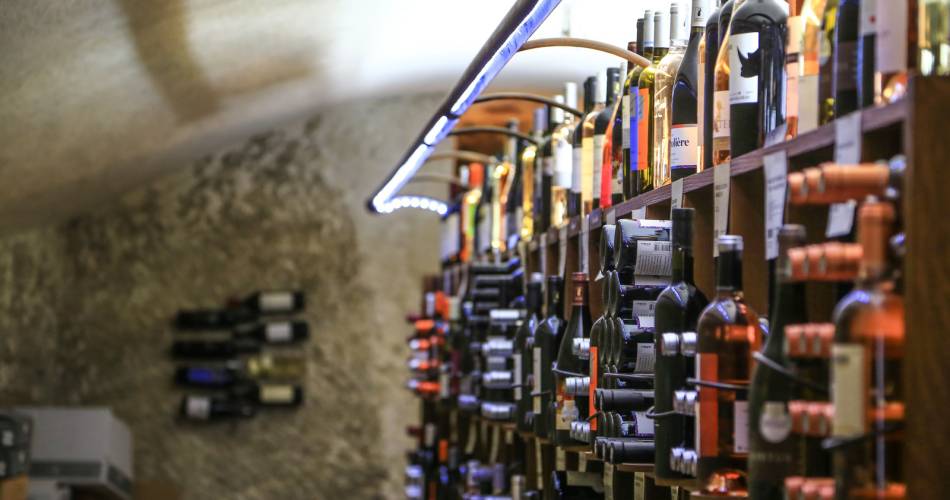 Truffle and Wine Center in the Luberon@Coll. VPA / A. Hocquel