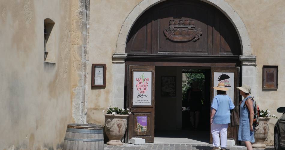 Maison de la Truffe et du Vin du Luberon@© Office de Tourisme Pays d'Apt Luberon