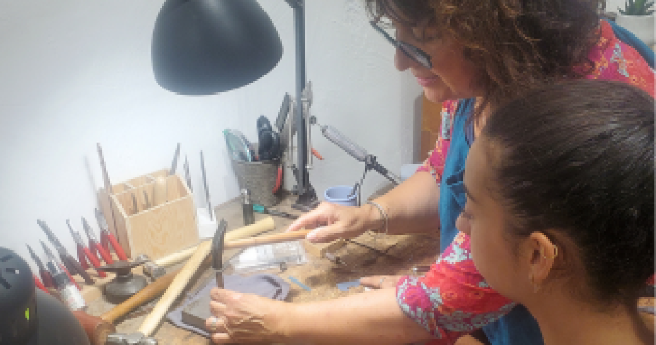 Atelier Création de bijou en argent@Poussière d'argent