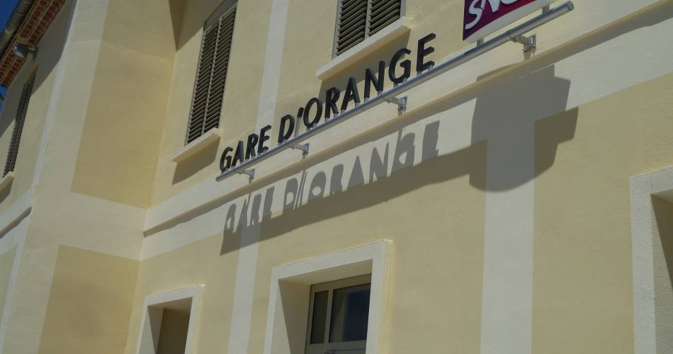 Gare routière PEM d'Orange@Pays d'Orange en Provence Tourisme