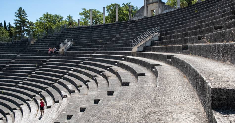 Guided tours of the ancient site of Puymin in September@Office de Tourisme Vaison Ventoux Provence