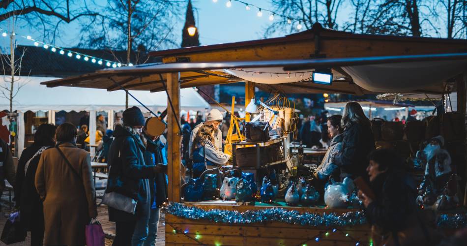 Kerstmarkt in L'Isle-sur-la-Sorgue@Isle sur la Sorgue Tourisme - Julien Abellan