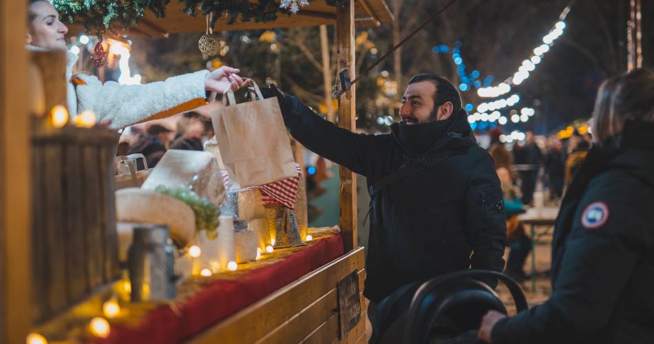 Kerstmarkt in L'Isle-sur-la-Sorgue@Isle sur la Sorgue Tourisme - Julien Abellan