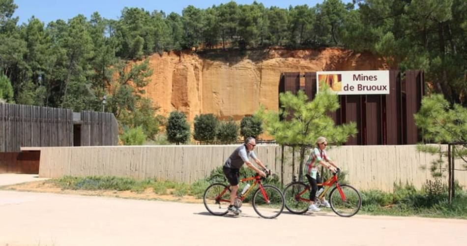 GARGAS - ROUSSILLON - Sur les ocres à vélo@Vélo Loisir Provence