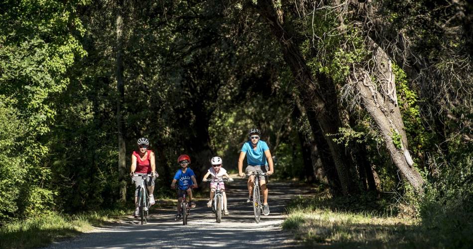 LA TOUR D'AIGUES - À vélo, dans la roue des Vaudois@©Damien Rosso - Drozphoto