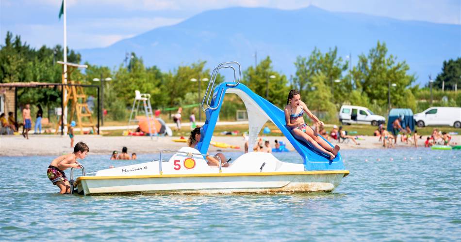 Les activités Nautiques au Lac de Monteux@Damien Rosso