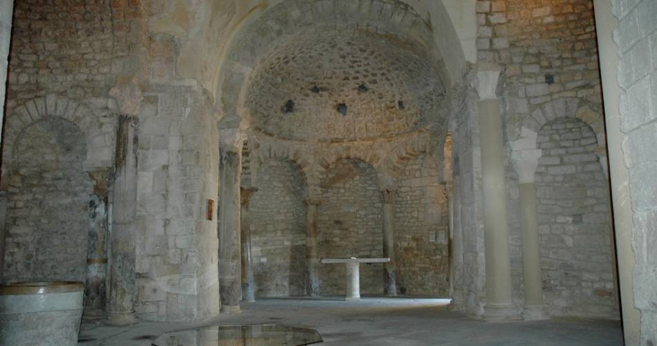 Visit to the Baptistery of Venasque@Mairie de Venasque
