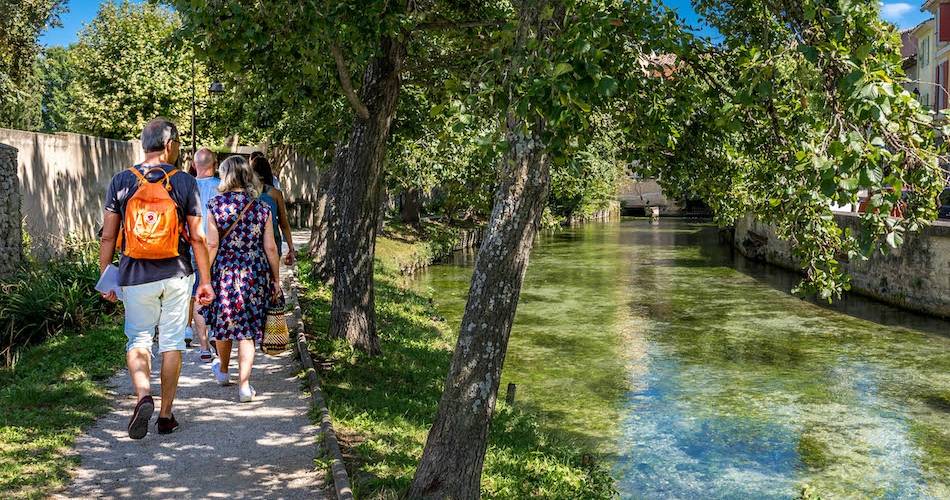 Balade en bord de Sorgue@Isle sur la Sorgue Tourisme - Jean-Louis Milliat