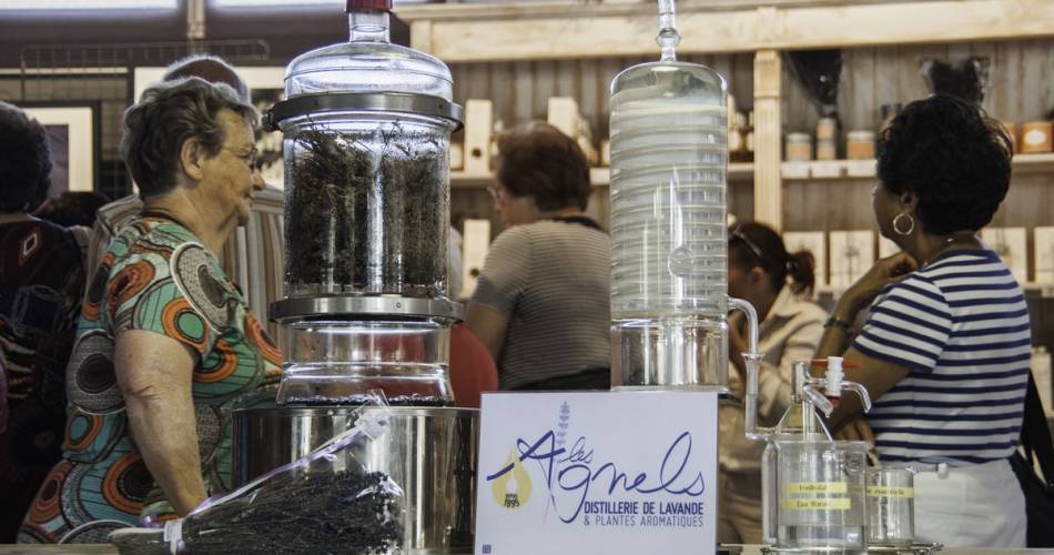Les Agnels - Lavender and aromatic plant distillery@©fabiosalvaterra