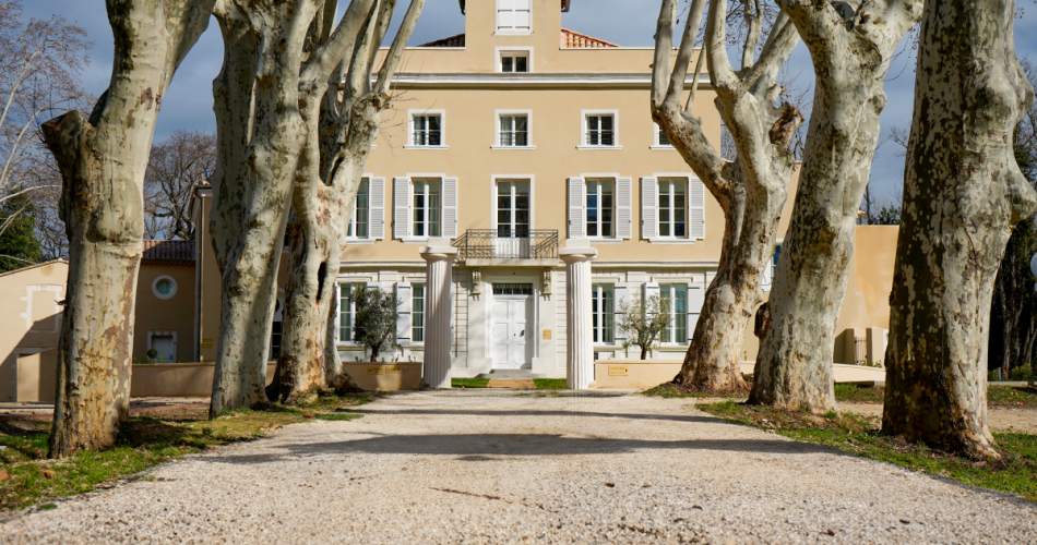 Château de L'insolas@Copyright © 2024 Kenzo Soreze, RW-Hosting | Château de l'insolas. Tous droits réservés.