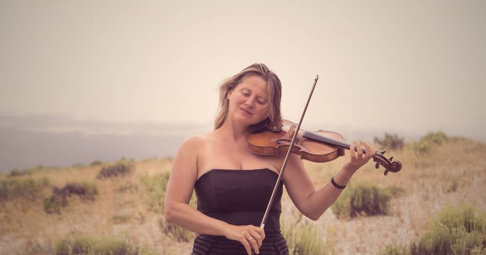 Concert violon, Kamila Namyslowska@Coquillade Provence