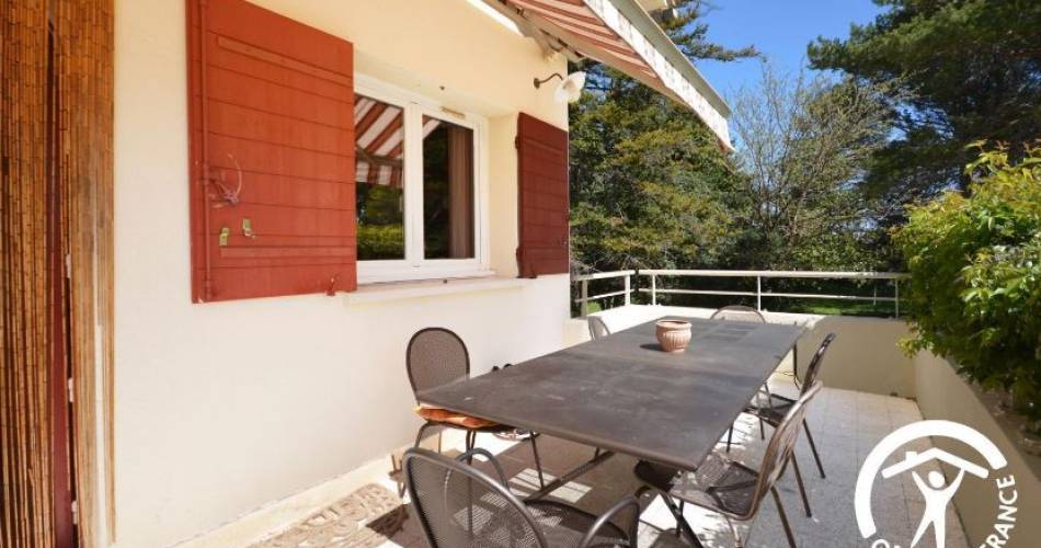 L'oustalou - Bed and breakfast@©gitesdefrance