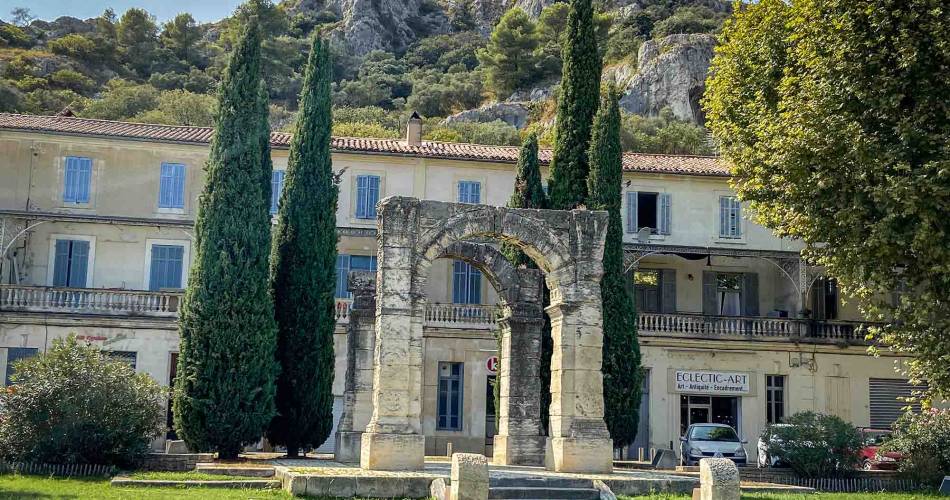 Cavaillon : de l'antique cité cavare à nos jours@Destination Luberon