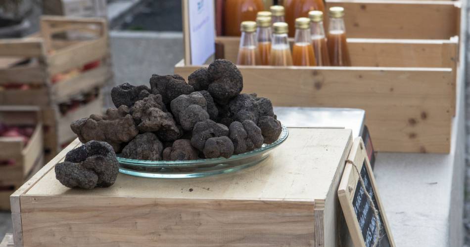 Marché aux truffes et produits du terroir@KESSLER G -VPA