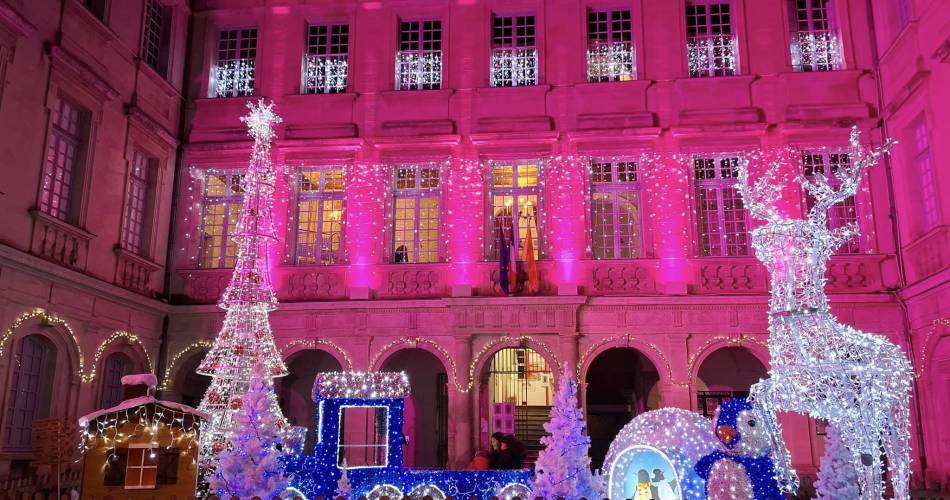 Mise en lumière du Château de Simiane@Ville de Valréas