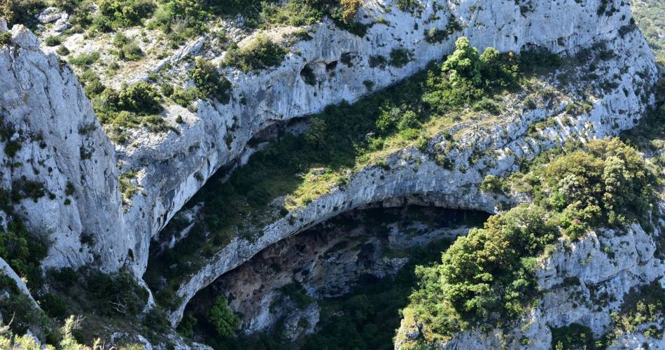 ROBION - Rochers de Baude et Crane de Colombier@©Jérémie Haye - PNR Luberon