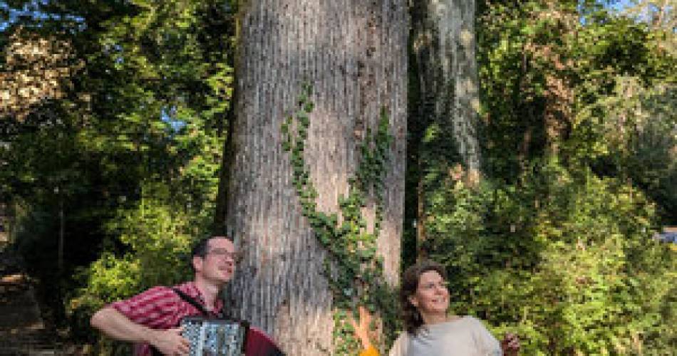 Voyager au pied d’un arbre@©MathieuBOULANGER