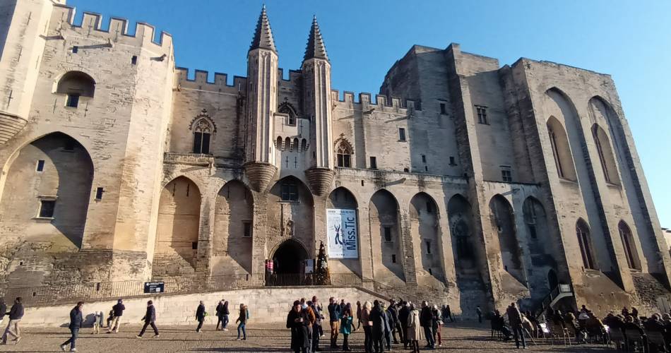 Provence et Tourisme en E Bike@Denis Courtial