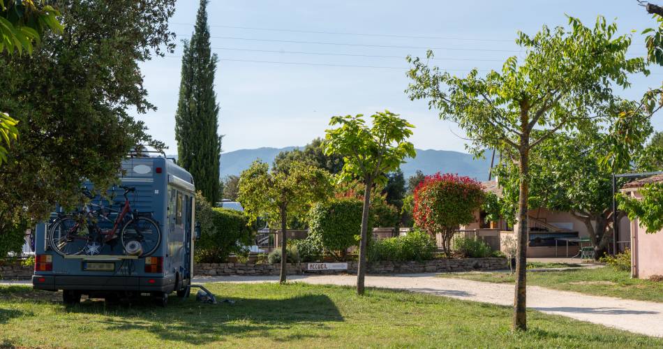 Lubea camping@© Office de tourisme Pays d'Apt Luberon