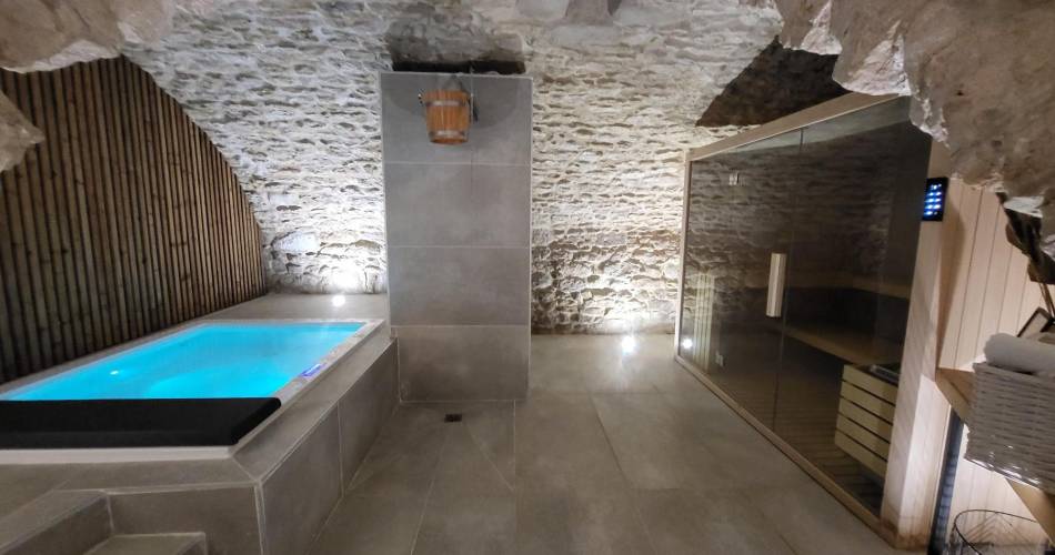 Gîte Borie - Au Ralenti du Lierre@M Higgins