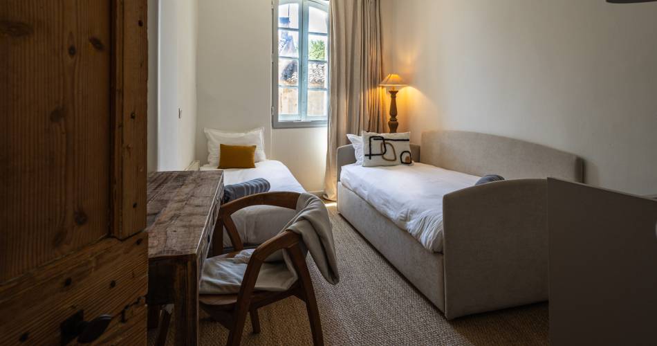 Studio Lacoste - Au Ralenti du Lierre@C.Jager