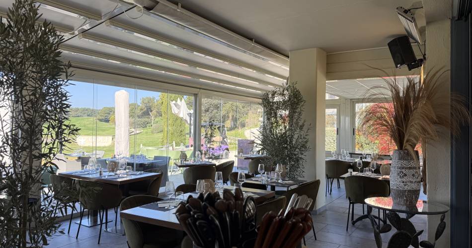 @B2 Restaurant_Fontaine-de-Vaucluse