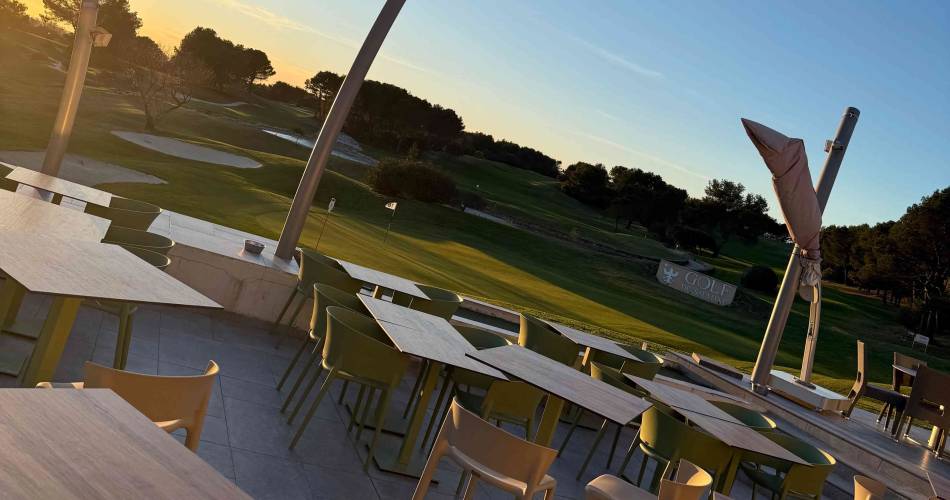 B2 Restaurant@B2 Restaurant_Fontaine-de-Vaucluse
