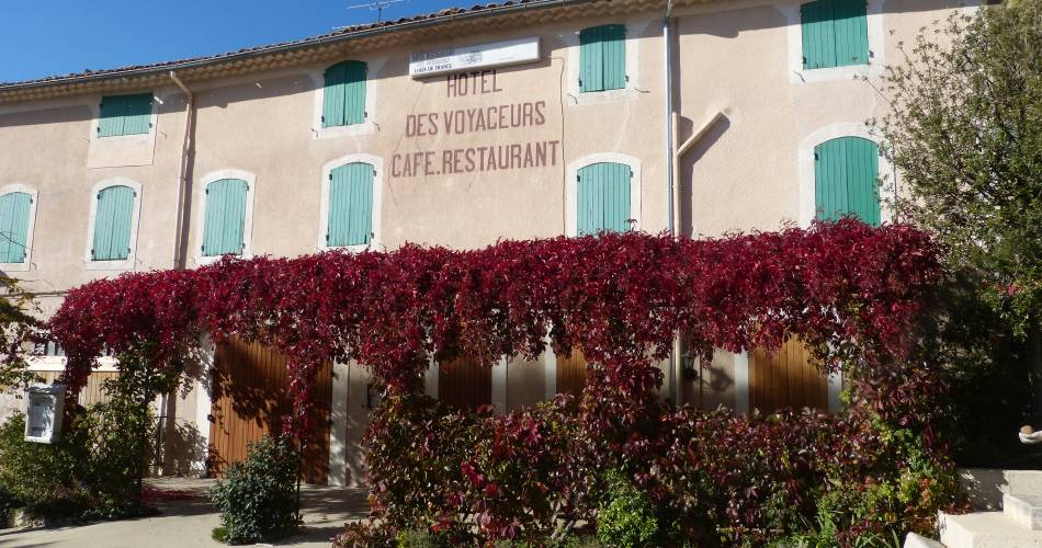 Hôtel Restaurant des Voyageurs@OTI Provence en Luberon
